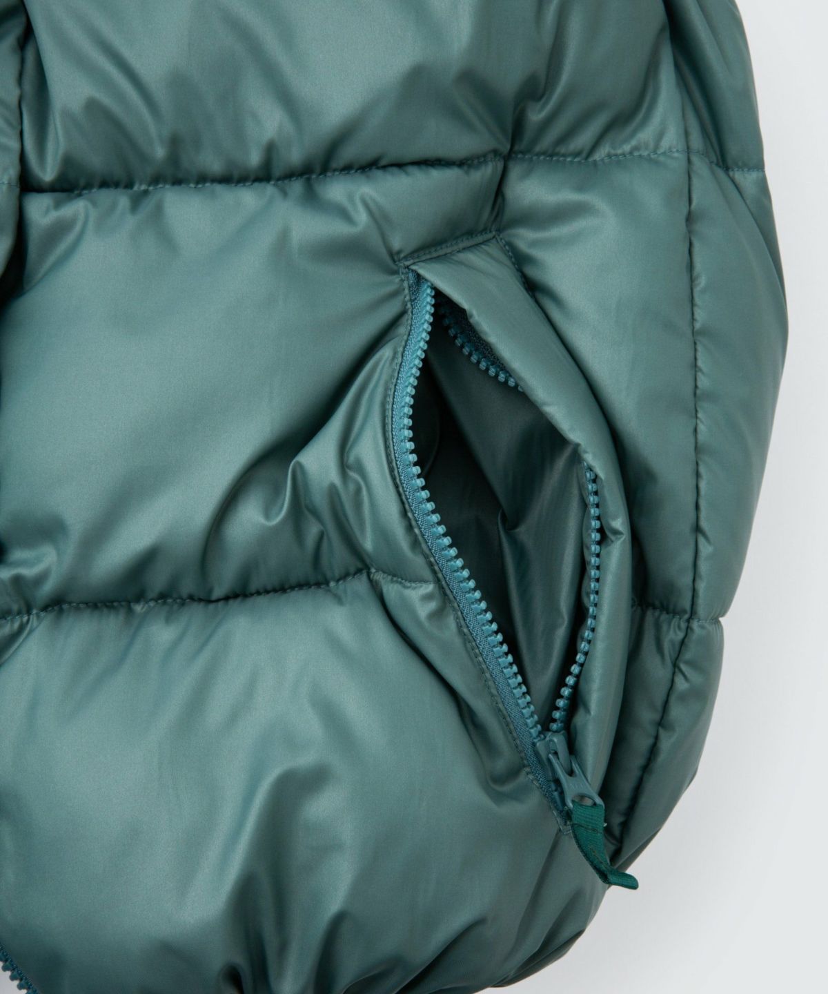 ジェムハイロフトベスト│GEM HIGH LOFT VEST ワイルドシングス